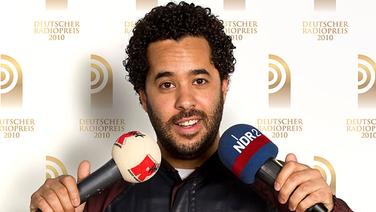 Adel Tawil von der Gruppe Ich + Ich mit Radiomikrofonen © NDR Foto: Markus Krüger