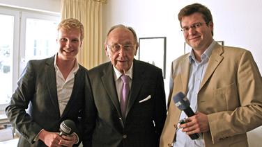 Der Politiker Hans-Dietrich Genscher (Mitte) mit Tobias Häusler (Radio NRW, li.) und Henning Hübert (WDR Bonn) © Henning Hübert 