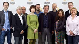 Die Jury des Deutschen Radiopreises 2010 mit dem Direktor des Grimme-Instituts v. li.: Dr. Torsten Körner, Ralf Mothil, Prof. Axel Buchholz, Jennifer Zylka, Niels Alzen, Uwe Kammann, Dr. Rudolf Mittler, Monika Eigensperger, Dr. Hans-Jürgen Krug, Dr. Gaby Hartel. © NDR Foto: Jack Ackenhausen