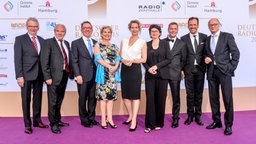 Der Beirat des Deutschen Radiopreis.  (v.l.  Heinz-Dieter Sommer, Lutz Kuckuck, Gert Zimmer, Elke Schneiderbanger, Valerie Weber, Frauke Gerlach, Rainer Poelmann, Jens Müffelmann, Joachim Knuth) © NDR Foto: Benjamin Hüllenkremer