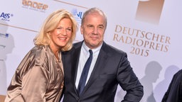 Hubertus Meyer-Burckhardt mit Dorothee Röring beim Radiopreis. © NDR Foto: Benjamin Hüllenkremer