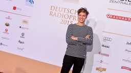 George Ezra beim Radiopreis.  © NDR Foto: Benjamin Hüllenkremer