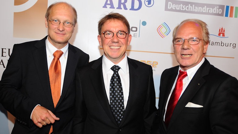 Joachim Knuth (li.), Gert Zimmer (mi.) und Lutz Kuckuck (re.) beim Radiopreis 2011 © NDR/Sebastian Gerhard Foto: Sebastian Gerhard