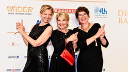 Valerie Weber, Elke Schneiderbanger und Grimme-Institut-Chefin Frauke Gerlach. © NDR Foto: Benjamin Hüllenkremer