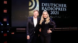 Barbara Schöneberger Thorsten Schorn Barbara Schöneberger Thorsten Schorn © Deutscher Radiopreis / Morris Mac Matzen Foto: Morris Mac Matzen