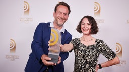 Gewinner in der Kategorie "Bestes Informationsfortmat": Fred Schreiber und Gloria Grünwald von egoFM. © Deutscher Radiopreis / Morris Mac Matzen Foto: Morris Mac Matzen