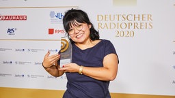 Gewinnerin in der Kategorie "Beste*r Newcomer*in": Anh Tran vom Deutschlandfunk © Deutscher Radiopreis / Morris Mac Matzen Foto: Morris Mac Matzen