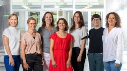 Das Team des BR 24 Funkstreifzugs (v.l.): Verena Nierle, Helga van Ooijen, Claudia Gürkov, Christiane Hawranek, Veronika Wagner, Pia Dangelmayer und Johanna Spadaro-Willmann © BR / Sabrina Wanninger Foto: Sabrina Wanninger