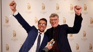 Gewinner in der Kategorie "Beste Reportage":  (v.l.) Stephan Ziegert von detektor.fm und Steen Lorenzen von radioeins vom rbb. © Deutscher Radiopreis / Morris Mac Matzen Foto: Morris Mac Matzen