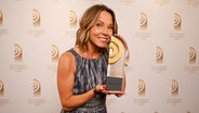 Gewinner in der Kategorie "Bestes Interview": Sabrina Gander von Donau3FM. © Deutscher Radiopreis / Morris Mac Matzen Foto: Morris Mac Matzen