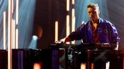 Purple Disco Machine beim Deutschen Radiopreis 2023 Purple Disco Machine beim Deutschen Radiopreis 2023 © Deutscher Radiopreis / Benjamin Hüllenkremer Foto: Benjamin Hüllenkremer