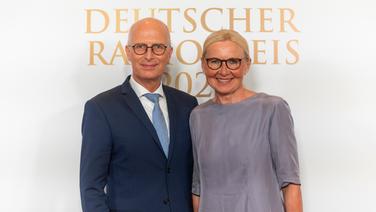 Peter Tschentscher und Ehefrau Eva-Maria beim Deutschen Radiopreis 2023 © Deutscher Radiopreis / Benjamin Hüllenkremer Foto: Benjamin Hüllenkremer